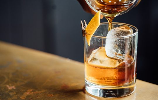 Quel cocktail à base de whisky concocter chez soi ?